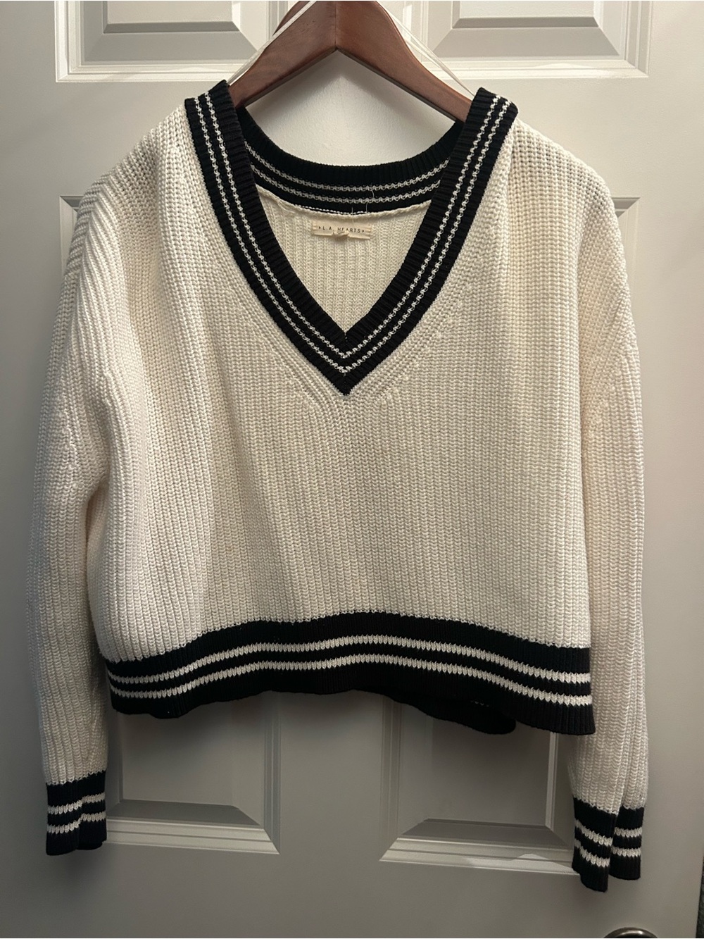 La Hearts Cream V-Neck Sweater with Black Stripes
